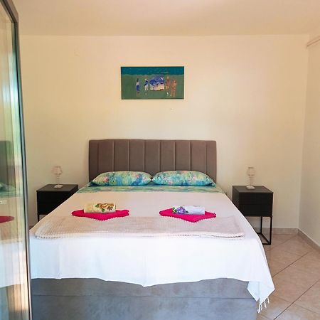 Apartments Nela プーラ エクステリア 写真